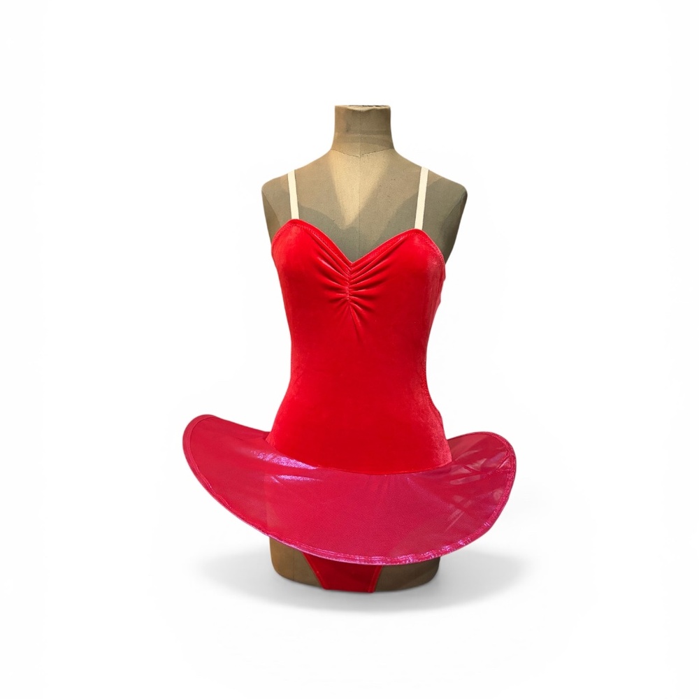 ❤️ Stunning Red Contemporary Dance Costume with Asymmetric Tulle ❤️ - Picture 2 of 12